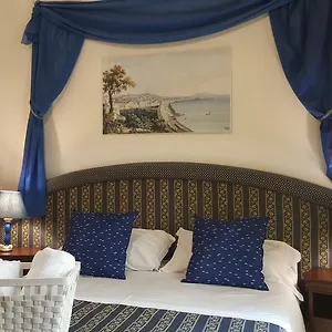 Bed & Breakfast Napoli Centrale Konukevi